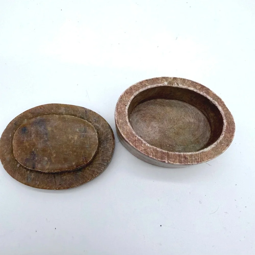 Vintage Soapstone Trinket Box Small Brown‎ Floral Shell Inlay Oval 2